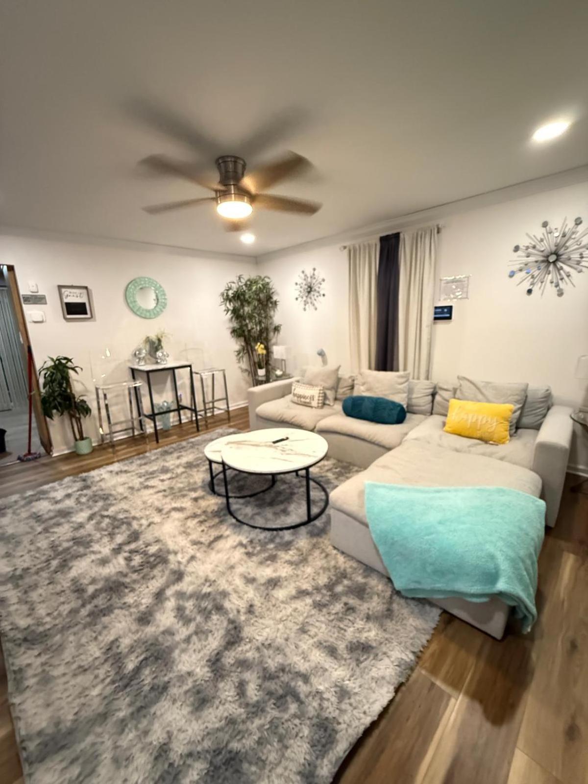 Stylish Cozy Quiet Family Retreat And Romantic Getaway Sleeps Up To 7 With Fast Wifi, Free Parking, Work Station, Alexa Enabled, Fenced In Backyard For Pets Grill Party Patio, Porch, Beach, Canal, Stadium,Boardwalk Restaurants, And Much More! Atlantic City Ngoại thất bức ảnh