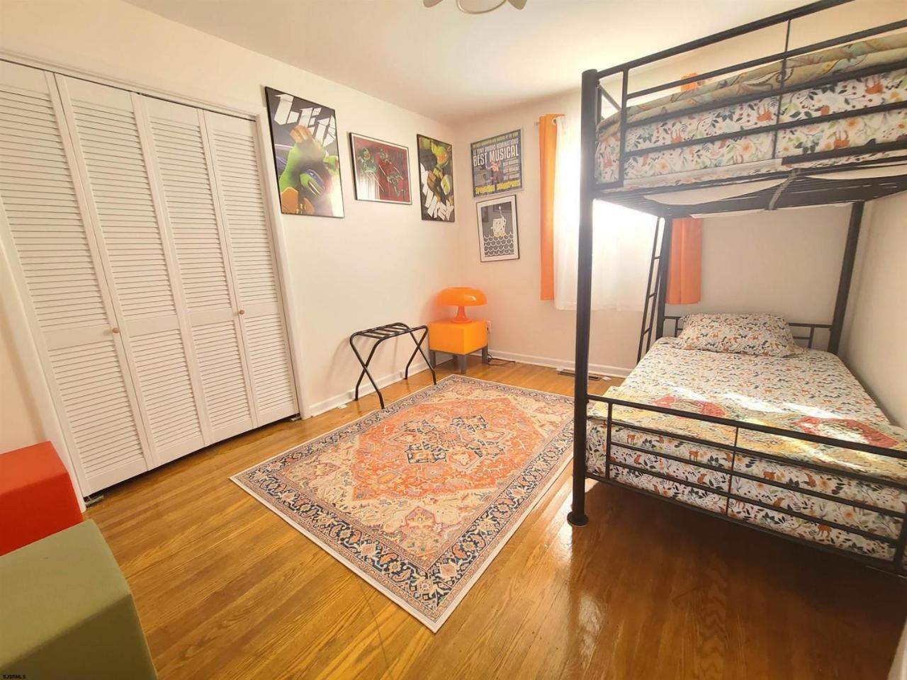 Stylish Cozy Quiet Family Retreat And Romantic Getaway Sleeps Up To 7 With Fast Wifi, Free Parking, Work Station, Alexa Enabled, Fenced In Backyard For Pets Grill Party Patio, Porch, Beach, Canal, Stadium,Boardwalk Restaurants, And Much More! Atlantic City Ngoại thất bức ảnh